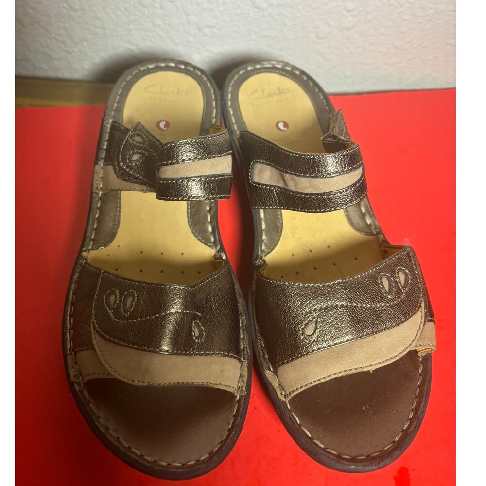 Clarks artisan unstructured womens wedge sandals golden size 9.5 M